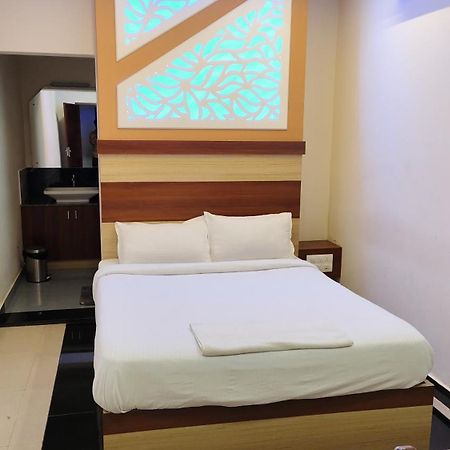 Hotel Krishnakripa Premium Residency Kochi Esterno foto