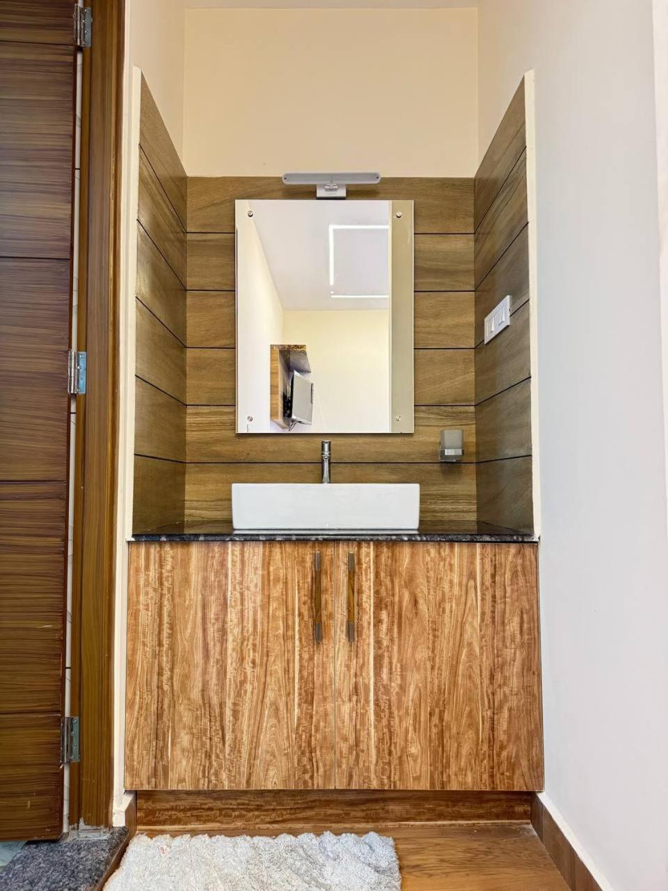 Hotel Krishnakripa Premium Residency Kochi Esterno foto