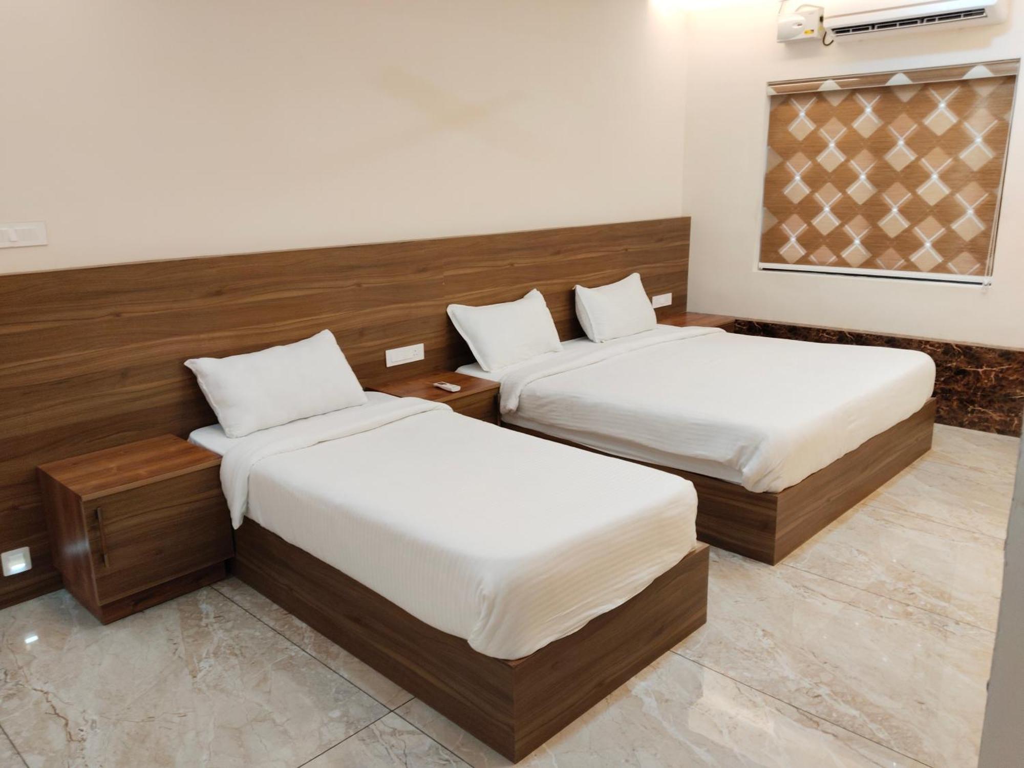 Hotel Krishnakripa Premium Residency Kochi Esterno foto